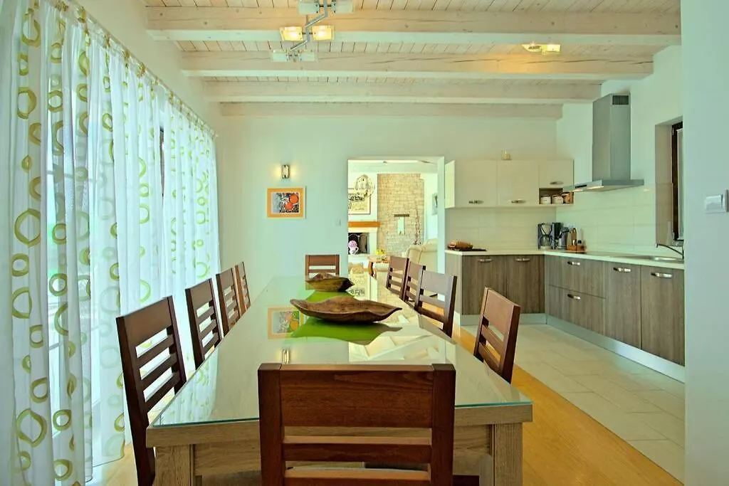 Villa Kanco Barban